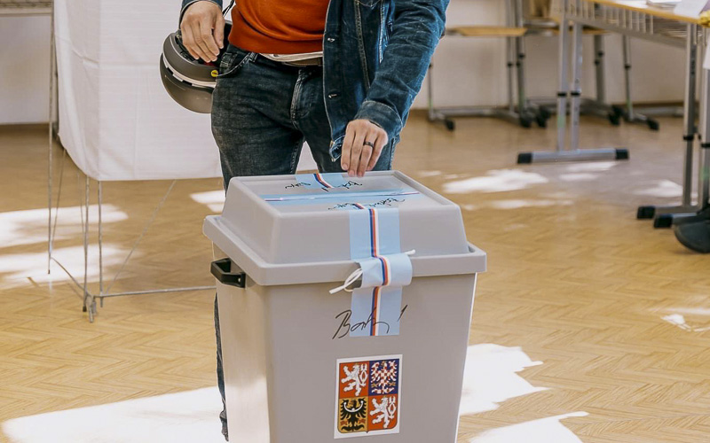 AKTUÁLNĚ: Kdo vyhraje volby v Litvínově? Volební místnosti jsou už zavřené, sledujte živě sčítání hlasů!