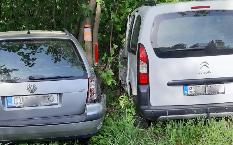 Hledají se svědci loňské autonehody za litvínovským hřbitovem. Jsou minimálně tři