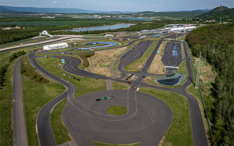 Autodrom otevírá na polygonu autoškolu. První kurz startuje už v září