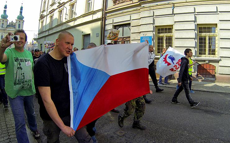 Sobotní pochod v Duchcově. Foto: www.e-teplicko.cz