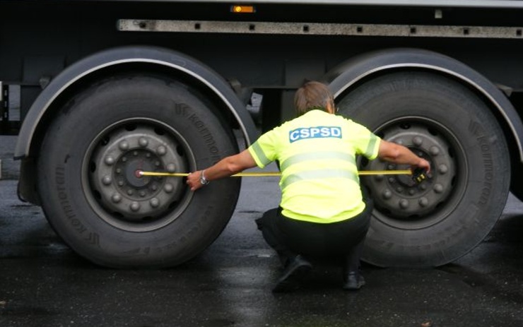 Kontroly kamionů na Teplicku. Foto: Policie ČR