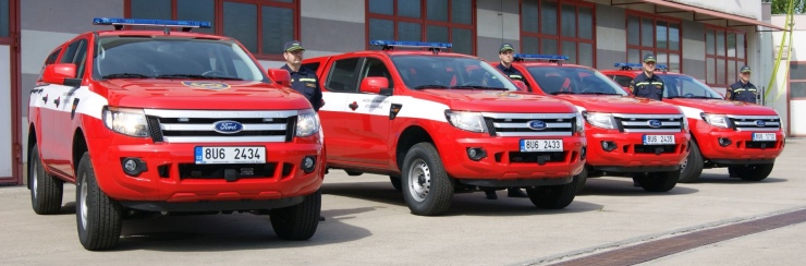 Hasiči v kraji dostali čtyři nová terénní vozidla. Foto: HZS Ústeckého kraje