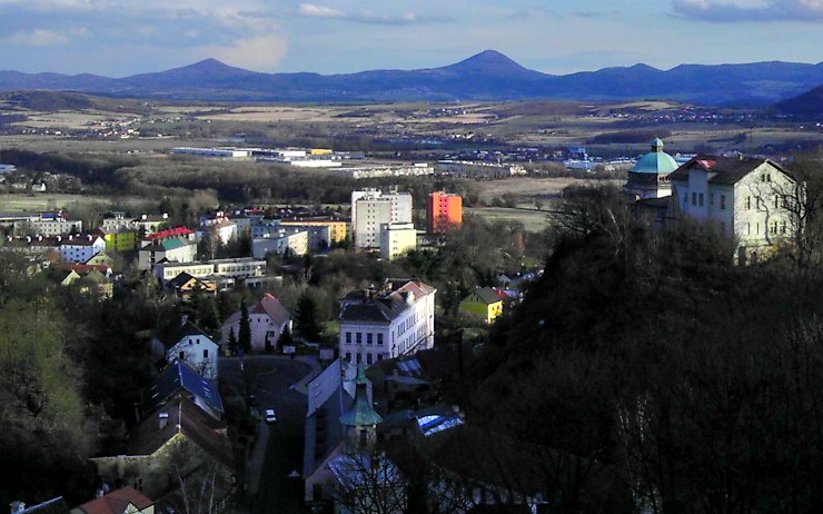 Město Krupka pohledem z hradu. Foto: e-teplicko.cz