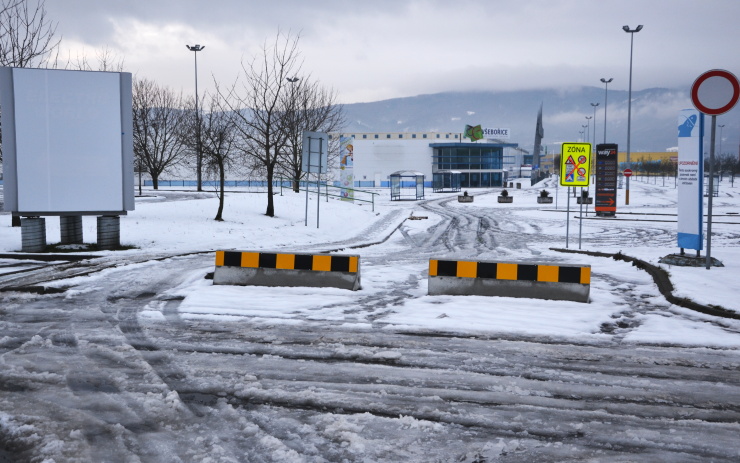 Uzavřené Obchodní centrum Všebořice. Foto: Petr Sochůrek