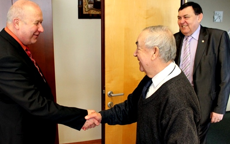 Hejtman se setkal s předsedou Svazu Maďarů Ferencem Kulinou. Zdroj: Ústecký kraj
