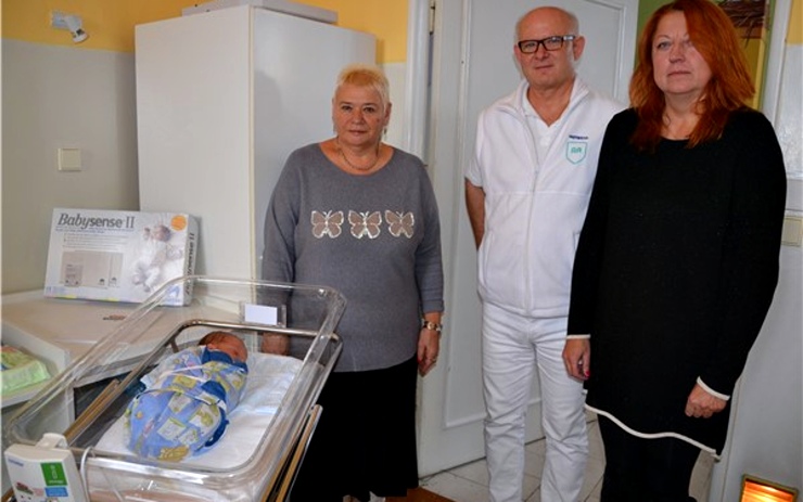 Novorozence v teplické nemocnici ohlídají nové monitory dechu