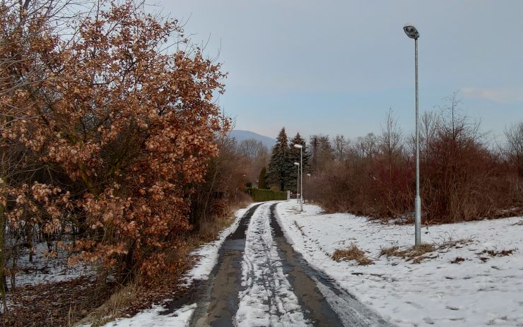 Střelec byl dopaden! Pálil na lampy, dokud nezhasly