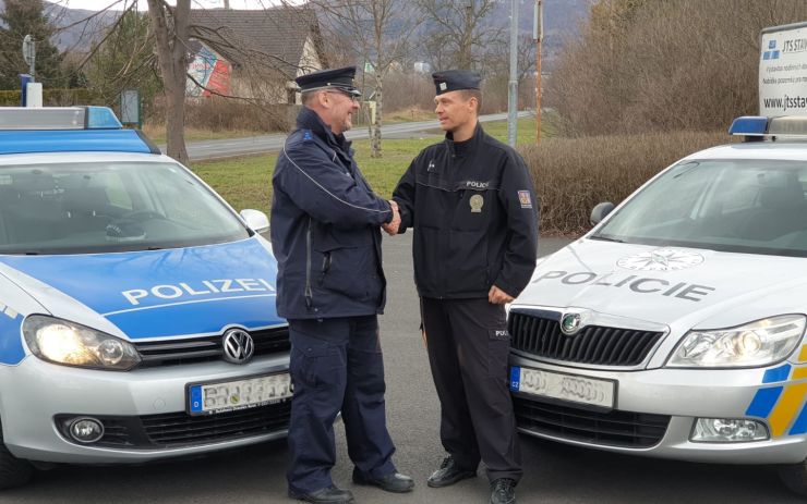 Německý policista sloužil tři dny v Duchcově. Policie tak prohlubuje přeshraniční spolupráci