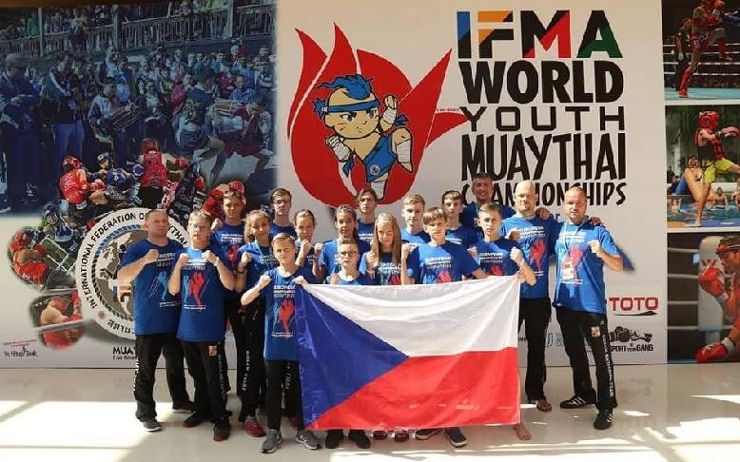 Mladým zápasníkům se na Mistrovství světa v Turecku dařilo. Domů dovezli celkem čtyři medaile