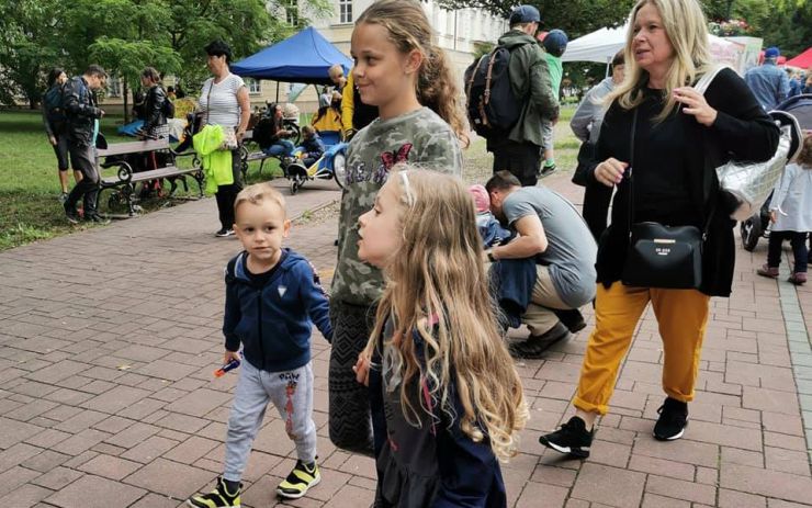 OBRAZEM: Teplice ožily! Sousedská slavnost letos nabídla třeba lekce jógy