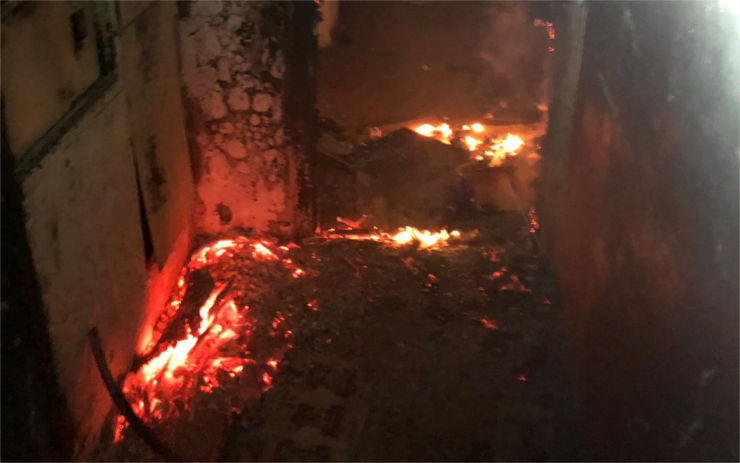 FOTO: Požár v sousedním městě! Osm lidí skončilo v péči záchranářů