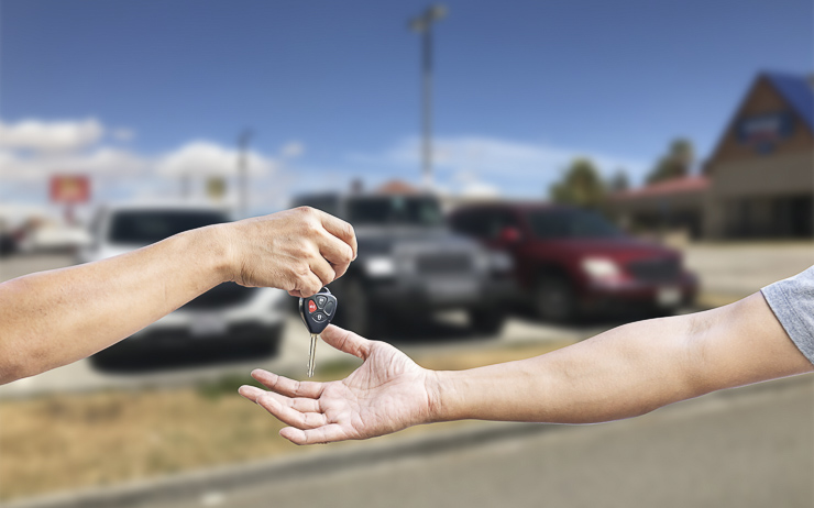 Prodáváte auto? Víte, kdy odhlásit povinné ručení?