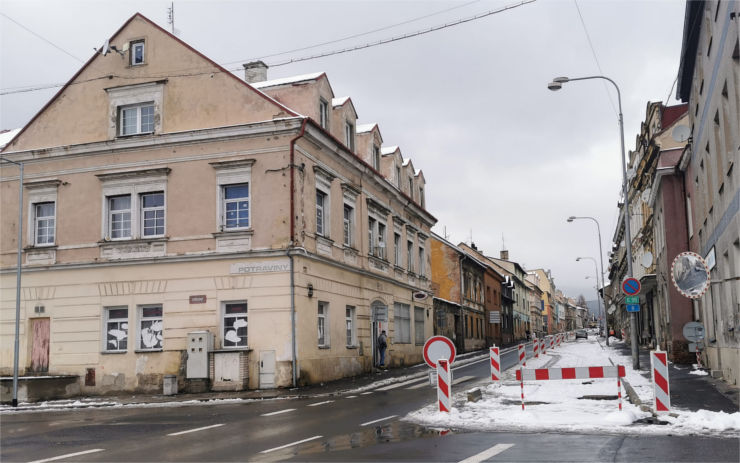 Do pátku bude zprůjezdněná Ruská od zrcadel k Rudolfce