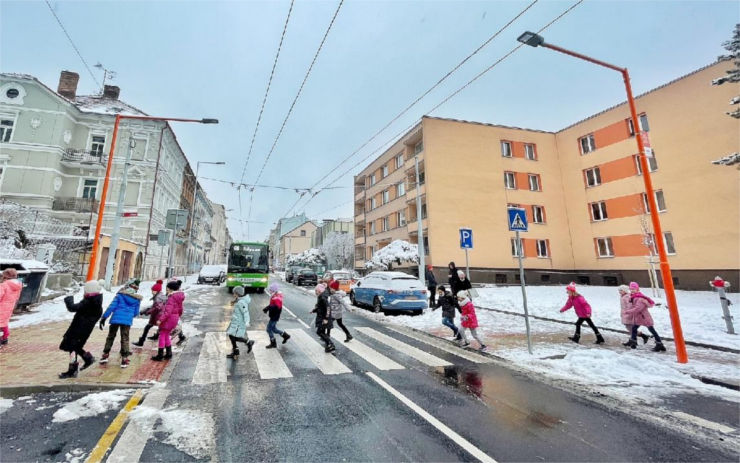 Teplice mají další dva bezpečné Oranžové přechody. Najdete je v těchto ulicích