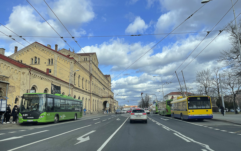 Klidnější doprava, zeleň a voda. Teplice pokračují v přípravách na úpravě prostoru před nádražím