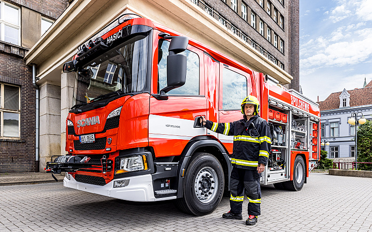 Hasiči Spolchemie získali nejmodernější hasičské auto