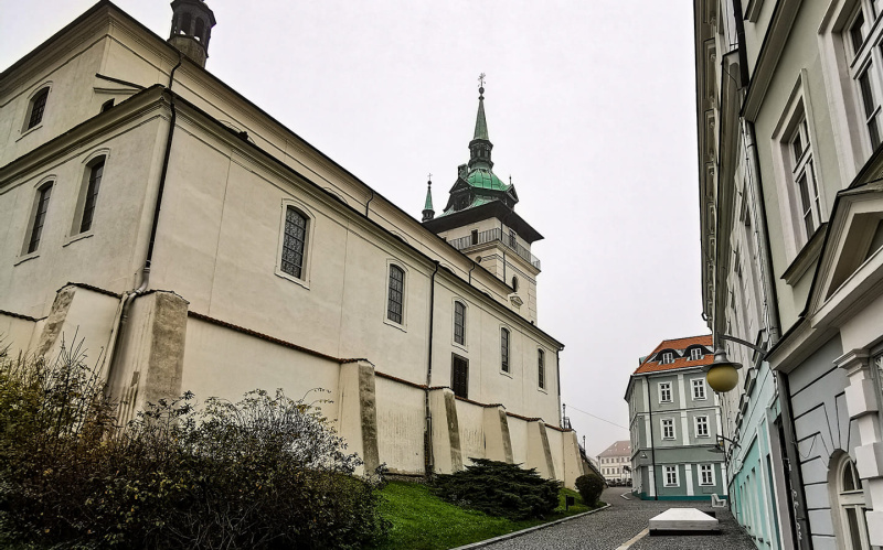 Nepustí váš školák nebo student fotoaparát z ruky? Pak zbystřete, je tu soutěž Mladí fotografují památky