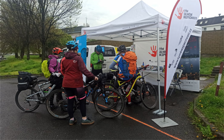 Cyklistická sezóna na Labské stezce byla zahájena