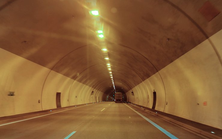 Tunely Panenská a Libouchec jsou ve směru na Drážďany kvůli údržbě uzavřeny