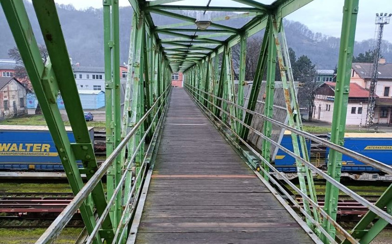 Železniční lávka na Střekově bude ve čtvrtek uzavřena