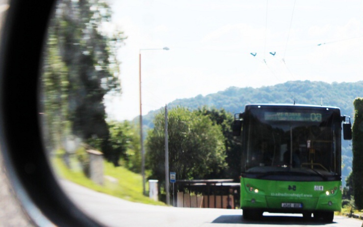 Na trolejbusové linky vyjela náhradní autobusová doprava