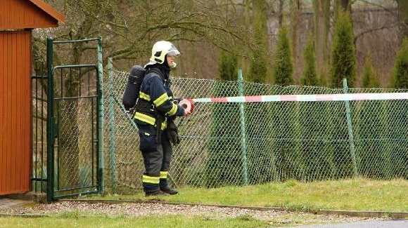 Hasiči vyjeli k úniku plynu. Evakuován byl rodinný domek a uzavřeno bylo okolí domu