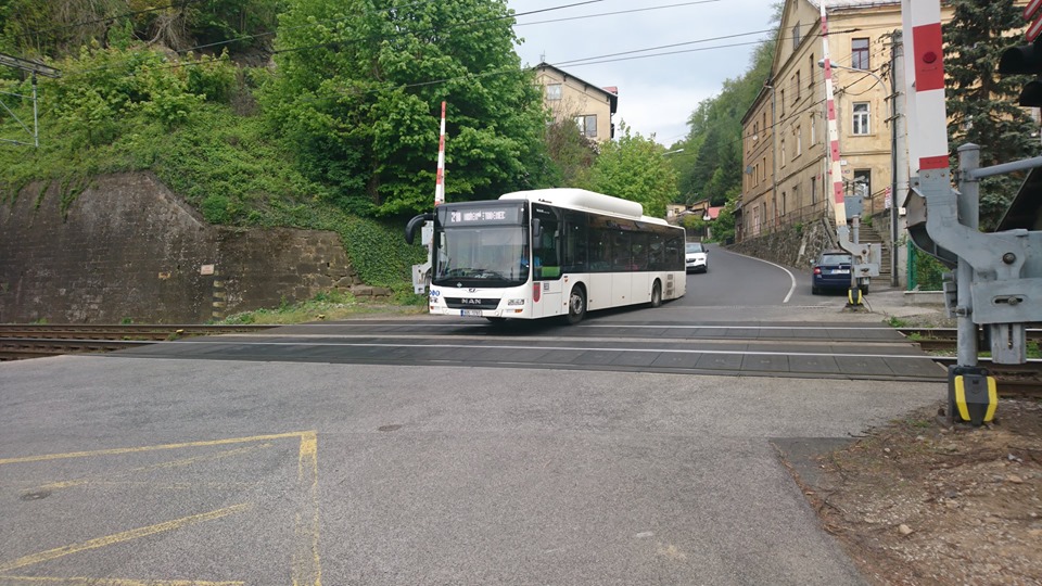 Ve středu se uzavře železniční přejezd na Jalůvčí. Autobusy čeká jiná trasa