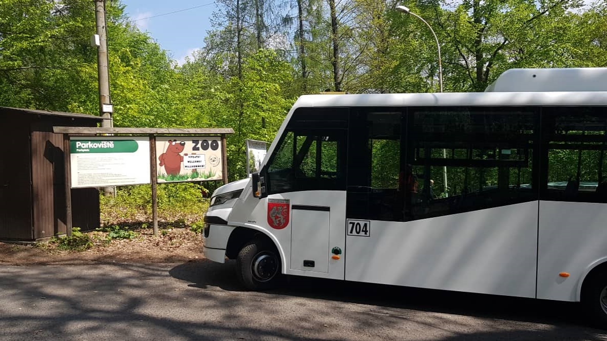 Děčín: Nová linka MHD propojí děčínskou zoo a zámek 