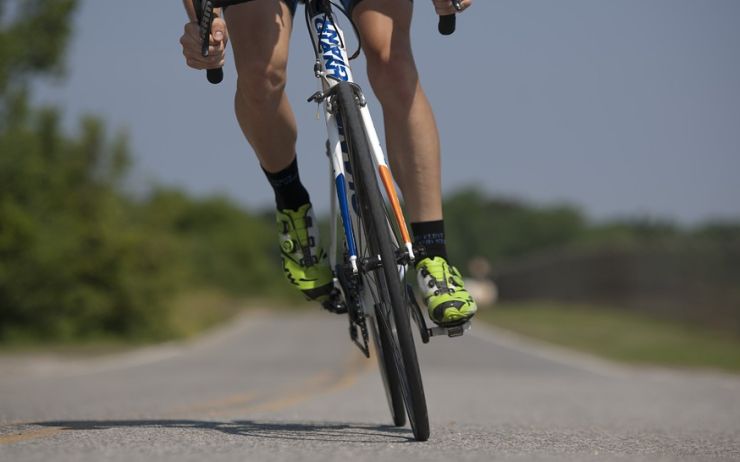 Cyklista se pokusil ujet hlídce. Naměřili mu skoro jeden a půl promile