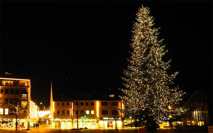 Varnsdorf zve na rozsvícení vánočního stromu. Těšit se můžete i na doprovodný program