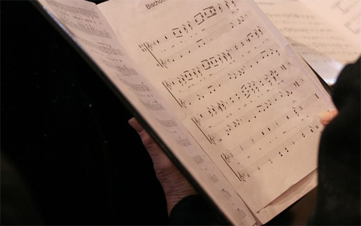 Kostel rozezní společné zpívání koled a vánočních písní. Přijďte si zazpívat také