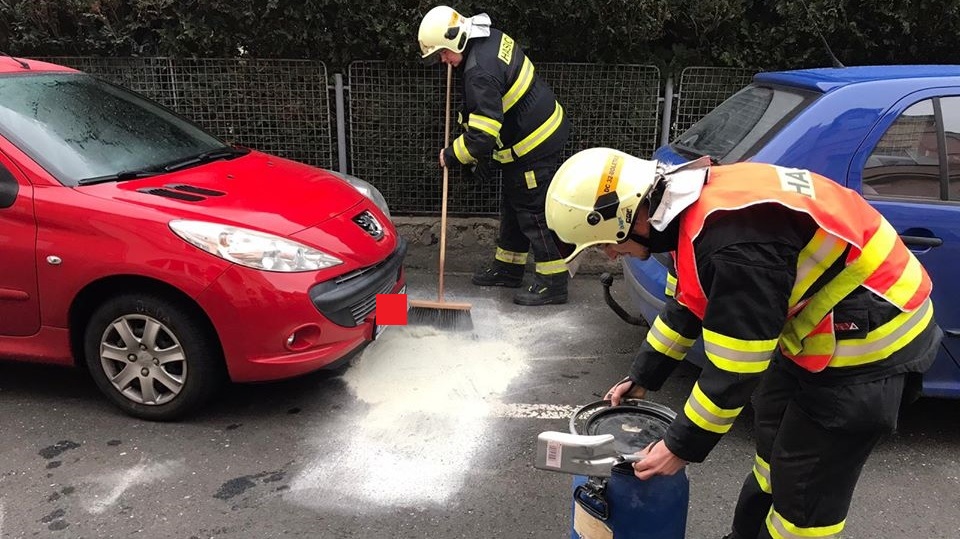 Boletice nad Labem: Hasiči vyjeli k úniku provozních kapalin