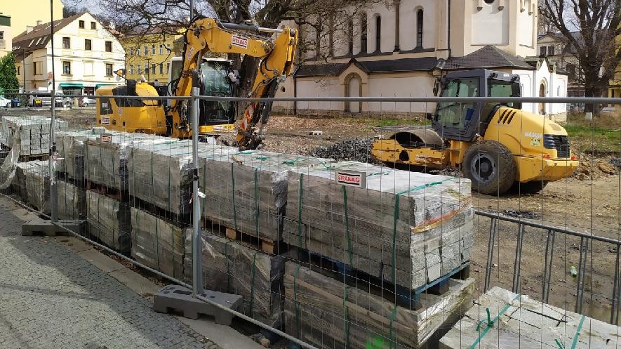 Obnova historické části Podmokel bude pokračovat 