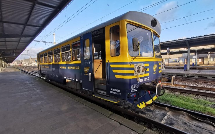Cestující se nově svezou vlakem do Oparenského údolí