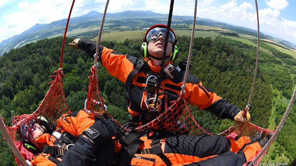 Foto: Podívejte se na krásné záběry ze cvičení leteckých záchranářů, hasičů a horské služby