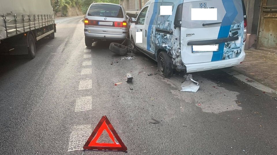 Foto: Za dopolední nehodu v Děčíně může pravděpodobně mikrospánek řidiče