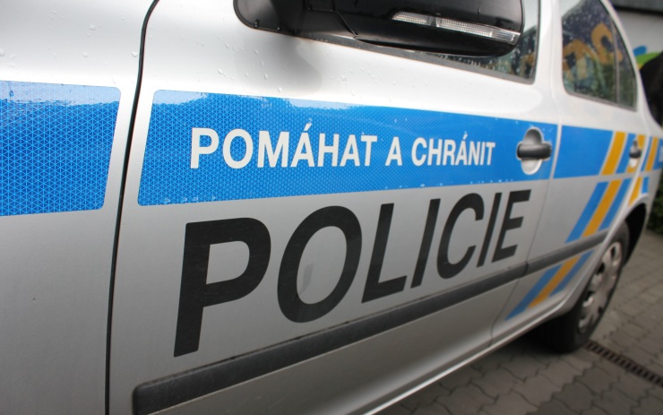 Krade se opravdu úplně všechno: Z domu zmizela okna, po pachateli pátrá policie