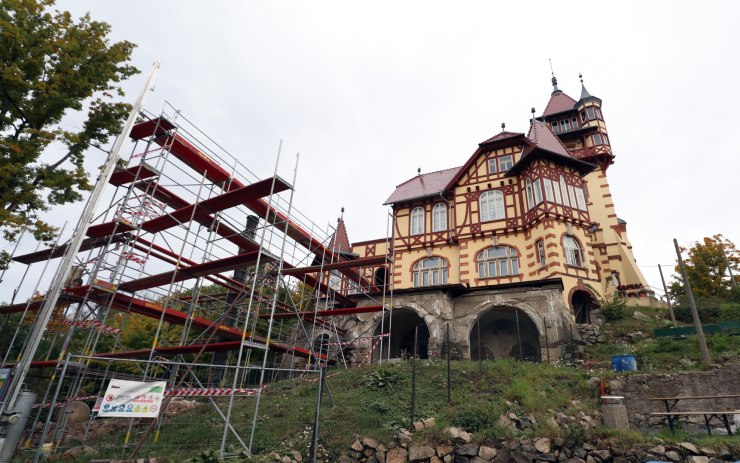 Na vyhlídce Hrádek začaly stavební práce. Vznikne tu restaurace