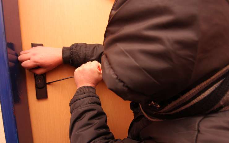 Rekreační objekt se stal terčem zloděje, škoda jde do desítek tisíc