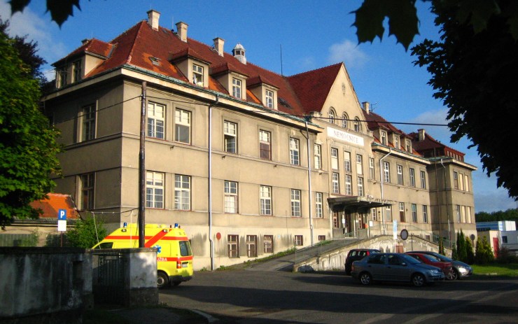 Lužická nemocnice prochází rekonstrukcí, v přízemí prvního pavilonu vzniknou nové ambulance