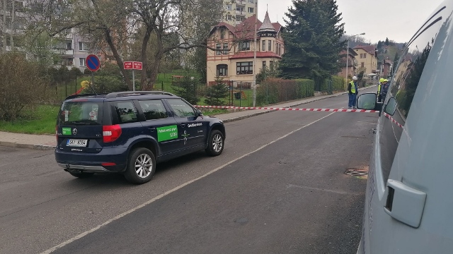 Děčín: Hasiči vyjížděli do Bynova, kde byl cítit na ulici plyn