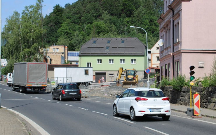 Vedení města intenzivně řeší co nejrychlejší dokončení křižovatky ulic Teplické a Saské