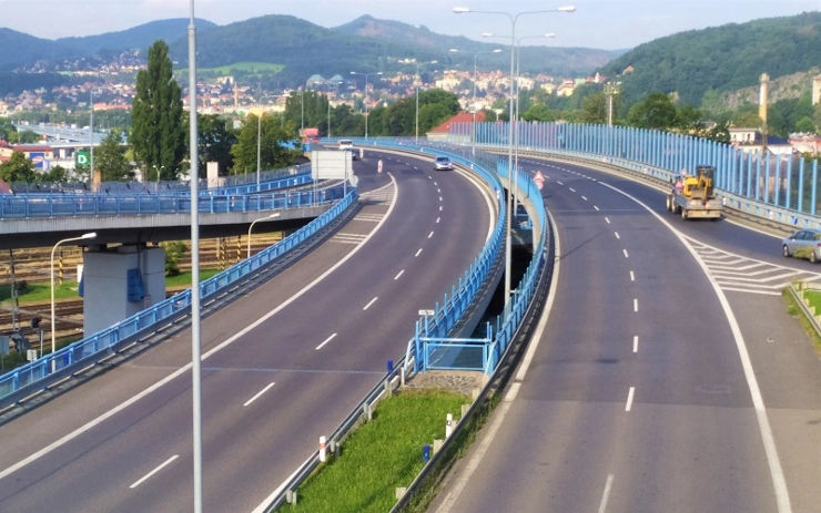 V březnu bude pokračovat oprava Nového mostu. Práce tentokrát uzavřou severní část