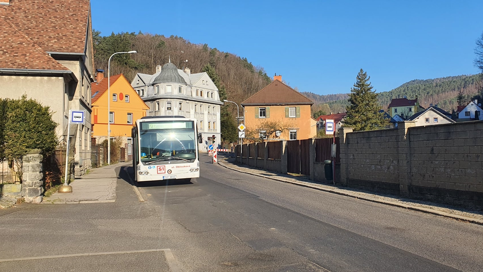 Děčín: Pozor na dočasné změny v zastávce MAD v Bělé. V okolí probíhají výkopové práce