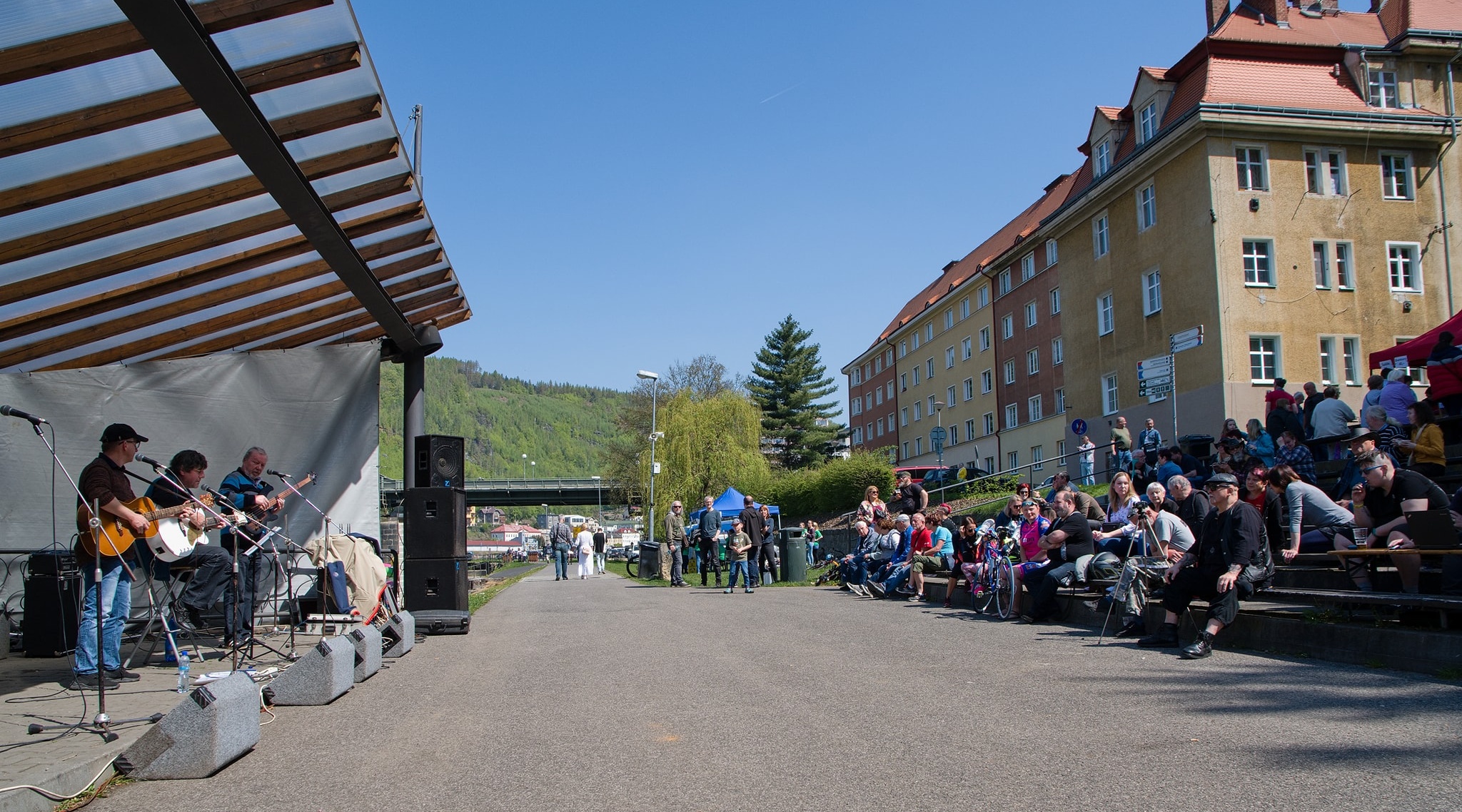 Děčín: Festival ukrajinských jídel se konal v neděli pod zámkem