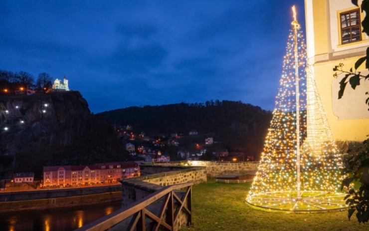 Město dokončuje poslední úpravy vánočního programu, letošní advent bude více než pestrý