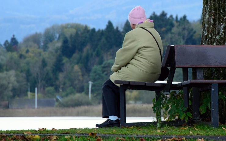 Seniorka naletěla legendě o americkém vojákovi, přišla o téměř dvě stě tisíc!