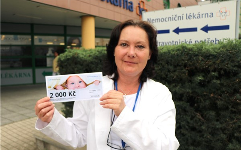 Za porod ve vybraných nemocnicích Krajské zdravotní získají maminky dva tisíce korun na nákup v lékárně